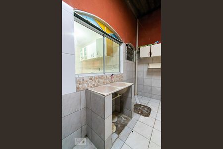 Casa para alugar com 75m², 2 quartos e 1 vagaÁrea de Serviço