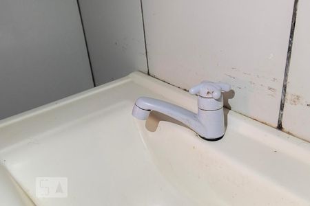 Pia do Banheiro de casa para alugar com 2 quartos, 75m² em Samambaia Sul (samambaia), Brasília