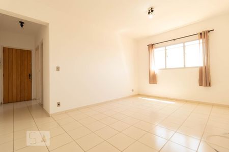 Sala de apartamento para alugar com 1 quarto, 57m² em Jardim Brasil, Campinas