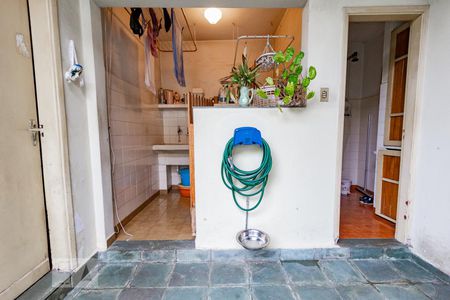 Casa à venda com 310m², 3 quartos e 2 vagasÁrea de Serviço