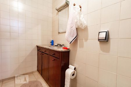 Casa à venda com 310m², 3 quartos e 2 vagasBanheiro Social