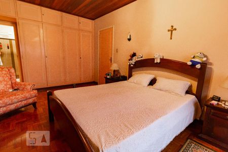 Casa à venda com 310m², 3 quartos e 2 vagasSuíte