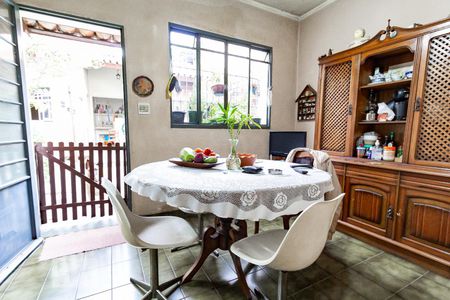 Casa à venda com 310m², 3 quartos e 2 vagasCozinha