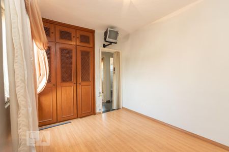 Quarto 2 de apartamento para alugar com 2 quartos, 52m² em Vila Londrina, São Paulo