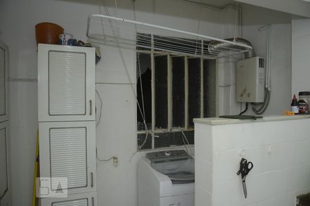 Apartamento à venda com 60m², 2 quartos e 1 vagaÁrea de Serviço