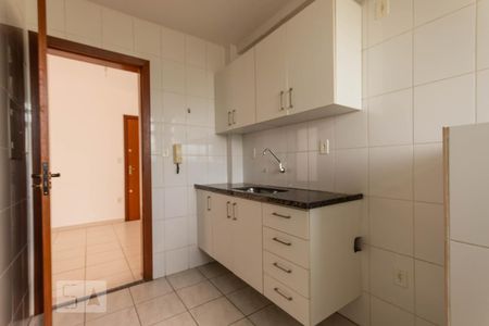 Cozinha de apartamento para alugar com 2 quartos, 60m² em Santa Branca, Belo Horizonte
