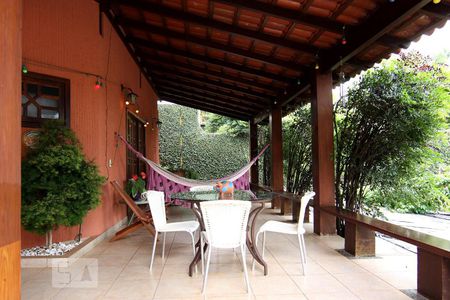 Casa para alugar com 600m², 5 quartos e 8 vagasÁrea Externa