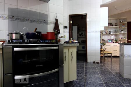 Casa para alugar com 600m², 5 quartos e 8 vagasCozinha