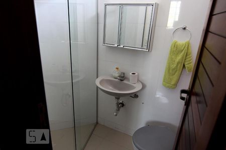 Casa para alugar com 600m², 5 quartos e 8 vagasBanheiro de Serviço