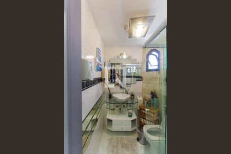 Apartamento à venda com 167m², 3 quartos e 2 vagasBanheiro da Suíte 1