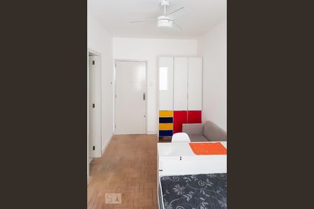 Sala/Quarto de kitnet/studio para alugar com 1 quarto, 28m² em Floresta, Porto Alegre