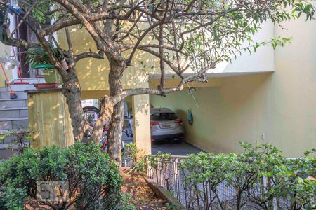 Casa à venda com 180m², 3 quartos e 6 vagasEntrada