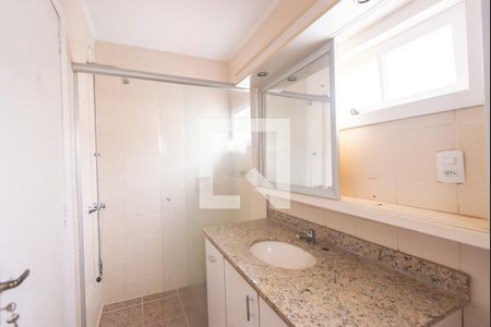 Casa à venda com 264m², 3 quartos e 3 vagasBanheiro da Suíte