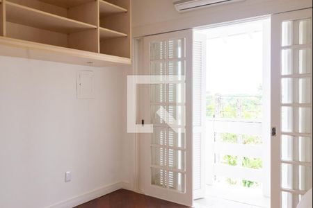 Quarto 2 de casa à venda com 3 quartos, 264m² em Vila Nova, Porto Alegre