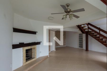 Sala de casa à venda com 3 quartos, 264m² em Vila Nova, Porto Alegre