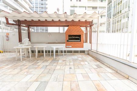 Apartamento para alugar com 65m², 2 quartos e sem vagaÁrea comum - Churrasqueira