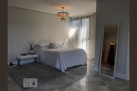 suite de apartamento à venda com 3 quartos, 200m² em Jardim Fonte do Morumbi, São Paulo