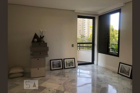 Apartamento à venda com 3 quartos, 200m² em Jardim Fonte do Morumbi, São Paulo