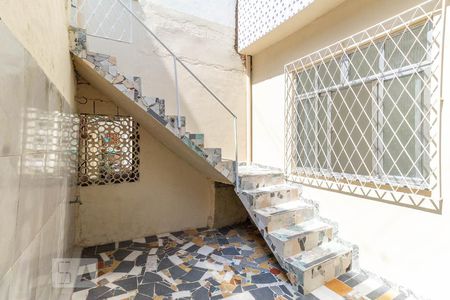 Casa para alugar com 70m², 2 quartos e sem vagaQuintal