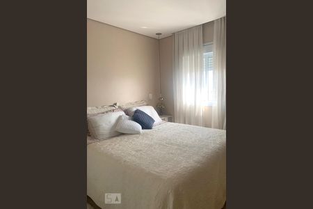 Suite de apartamento à venda com 2 quartos, 75m² em Parque Reboucas, São Paulo