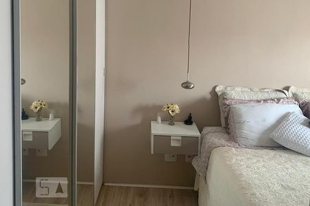 Suite de apartamento à venda com 2 quartos, 75m² em Parque Reboucas, São Paulo