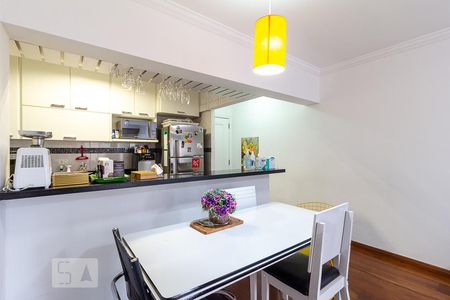 Sala de apartamento à venda com 2 quartos, 65m² em Vila Olímpia, São Paulo