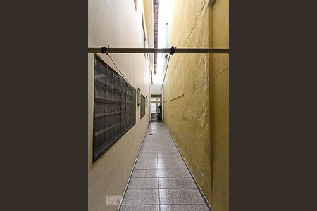 Corredor de casa à venda com 3 quartos, 180m² em Jardim Record, São Paulo