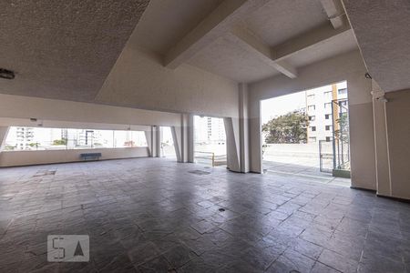 Apartamento à venda com 118m², 2 quartos e sem vagaÁrea comum