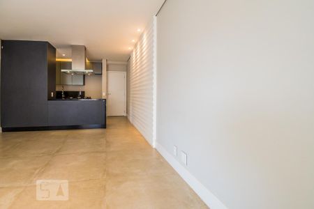 Sala de apartamento para alugar com 2 quartos, 83m² em Cambuí, Campinas