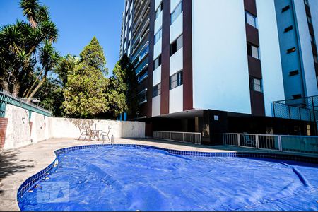 Apartamento à venda com 115m², 3 quartos e 1 vaga Apartamento à venda com 115m², 3 quartos e 1 vagaPiscina