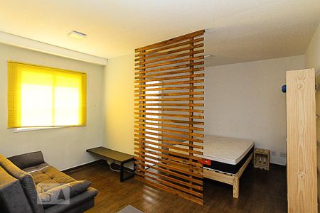 Sala de kitnet/studio para alugar com 1 quarto, 30m² em Parque Independência, São Paulo