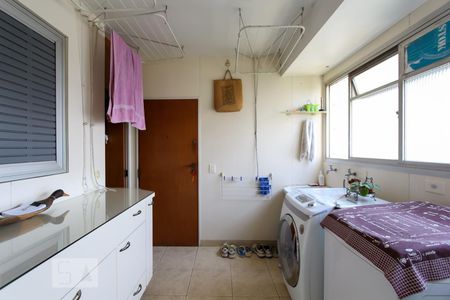 Apartamento à venda com 200m², 4 quartos e 3 vagasÁrea de serviço