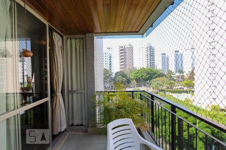 Apartamento à venda com 200m², 4 quartos e 3 vagas2 Varanda da sala