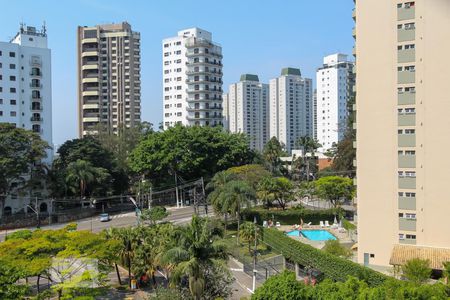Apartamento à venda com 200m², 4 quartos e 3 vagasVista da varanda