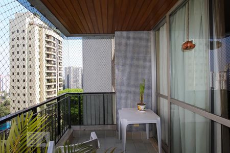 Apartamento à venda com 200m², 4 quartos e 3 vagas2 Varanda da sala