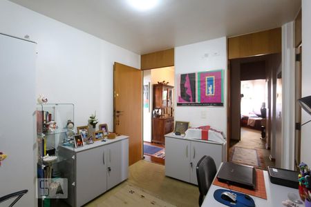 Apartamento à venda com 200m², 4 quartos e 3 vagasEscritório