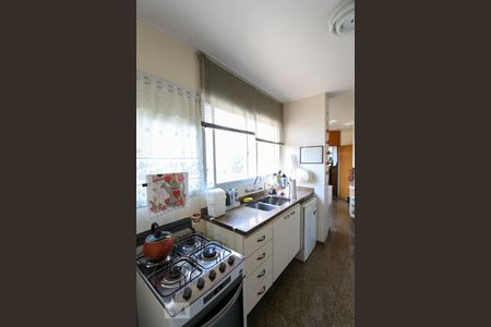 Apartamento à venda com 200m², 4 quartos e 3 vagasCozinha