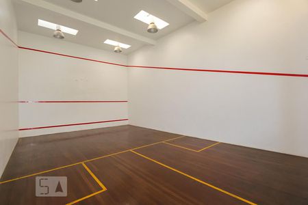 Apartamento à venda com 200m², 4 quartos e 3 vagasÁrea comum - Quadra de squash