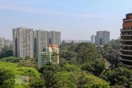 Apartamento à venda com 200m², 4 quartos e 3 vagasVista da varanda da suíte 1