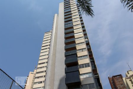 Apartamento à venda com 200m², 4 quartos e 3 vagasFachada
