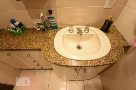 Apartamento à venda com 200m², 4 quartos e 3 vagasBanheiro