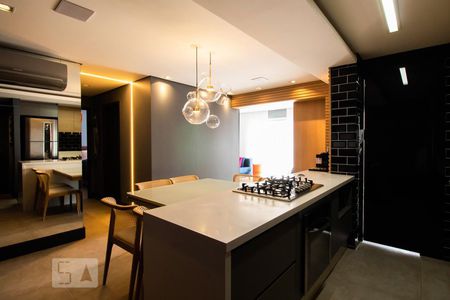 Apartamento à venda com 74m², 2 quartos e 2 vagasCozinha