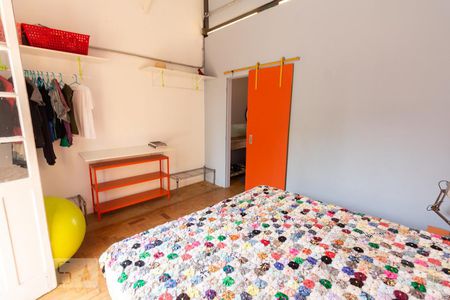Quarto 01 de casa à venda com 2 quartos, 120m² em Alto da Lapa, São Paulo