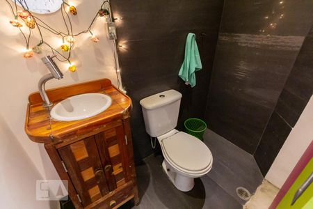 Lavabo de casa à venda com 2 quartos, 120m² em Alto da Lapa, São Paulo