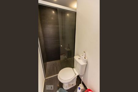 Banheiro de casa à venda com 2 quartos, 120m² em Alto da Lapa, São Paulo