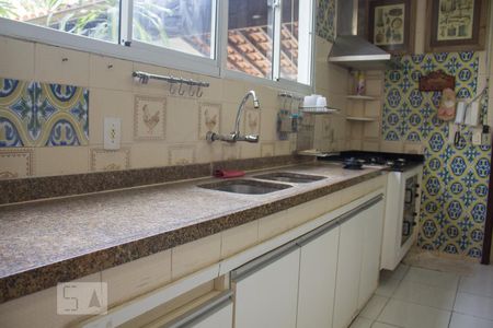 Casa de condomínio para alugar com 1000m², 6 quartos e 4 vagas Casa de condomínio para alugar com 1000m², 6 quartos e 4 vagasCozinha