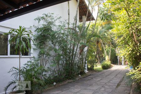 Casa de condomínio para alugar com 1000m², 6 quartos e 4 vagas Casa de condomínio para alugar com 1000m², 6 quartos e 4 vagasGaragem