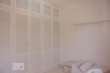 Casa de condomínio para alugar com 1000m², 6 quartos e 4 vagas Casa de condomínio para alugar com 1000m², 6 quartos e 4 vagasQuarto 2