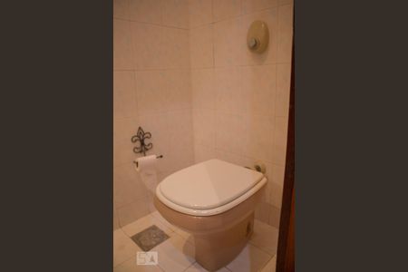 Casa de condomínio para alugar com 1000m², 6 quartos e 4 vagas Casa de condomínio para alugar com 1000m², 6 quartos e 4 vagasLavado