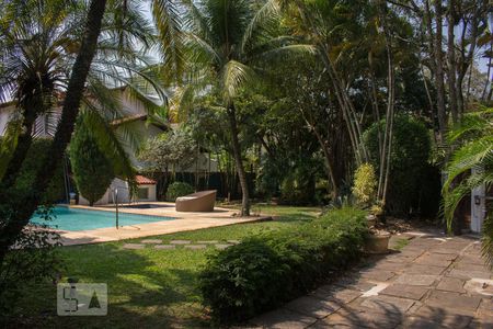 Casa de condomínio para alugar com 1000m², 6 quartos e 4 vagas Casa de condomínio para alugar com 1000m², 6 quartos e 4 vagasPiscina